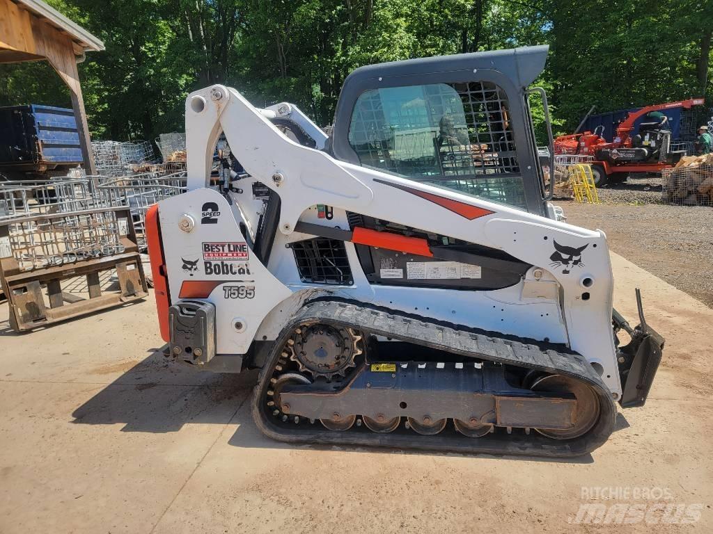 Bobcat T595 Smykem řízené nakladače