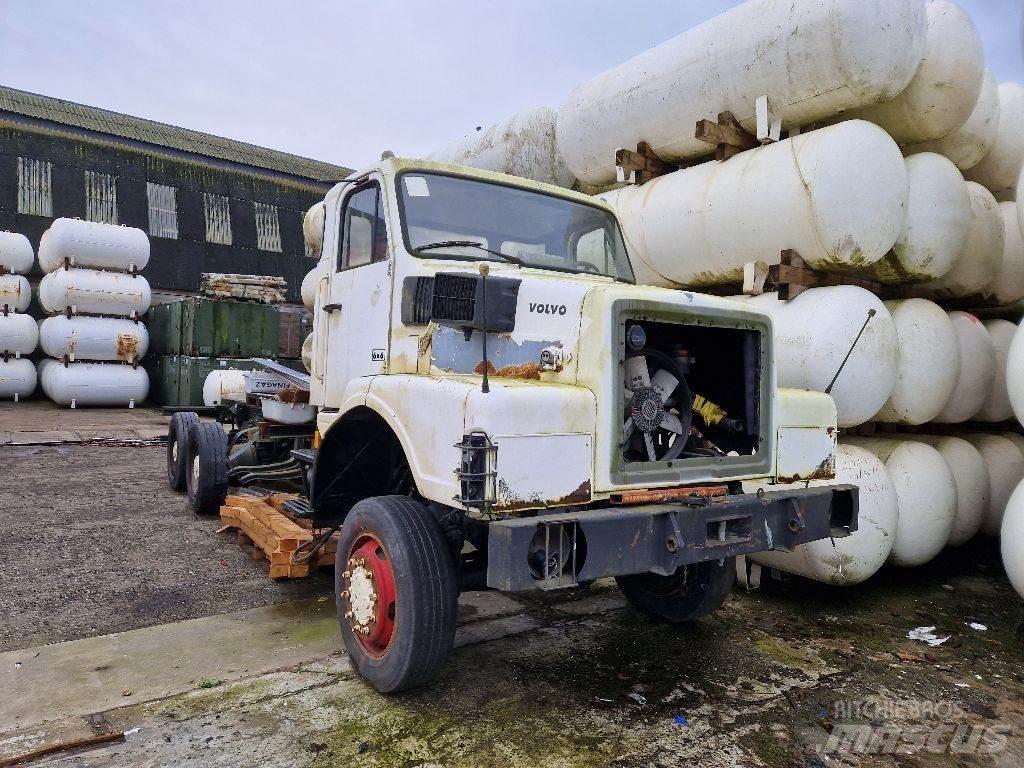 Volvo N10 6x6 Nákladní vozidlo bez nástavby