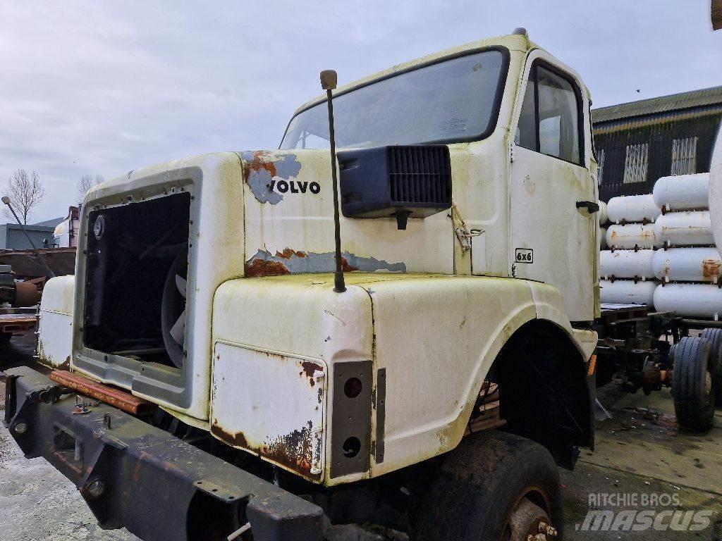 Volvo N10 6x6 Nákladní vozidlo bez nástavby