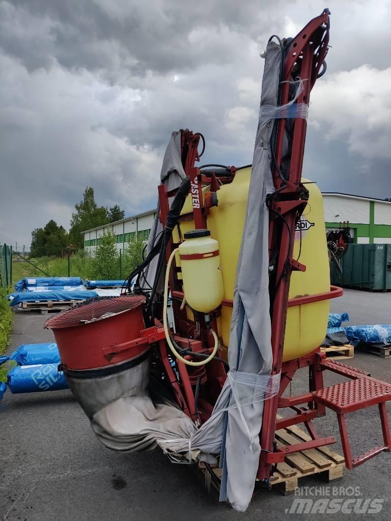Hardi Master Twin Nesené postřikovače
