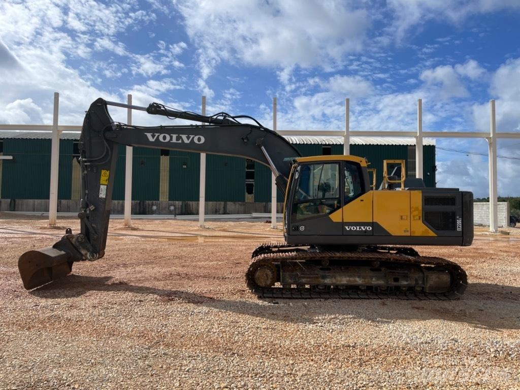 Volvo EC 220 E Pásová rýpadla