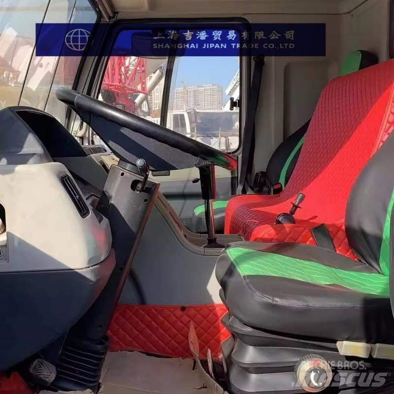 Zoomlion QY 30 V Univerzální terénní jeřáby