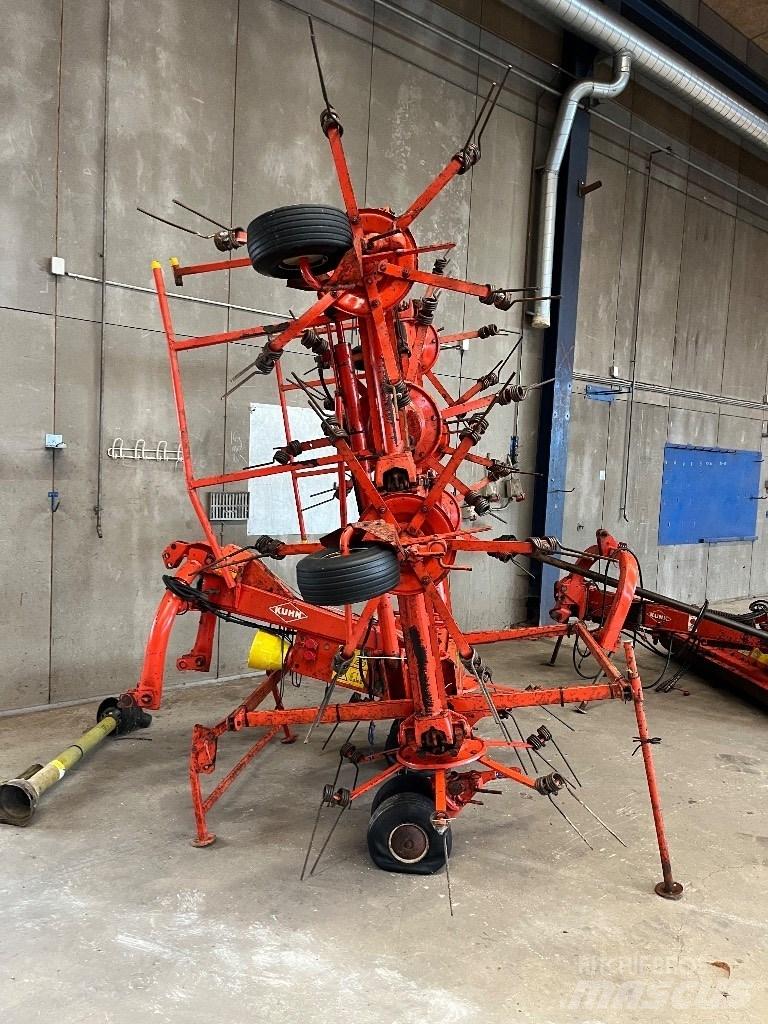 Kuhn 8501 MH Obraceče a shrabovače sena