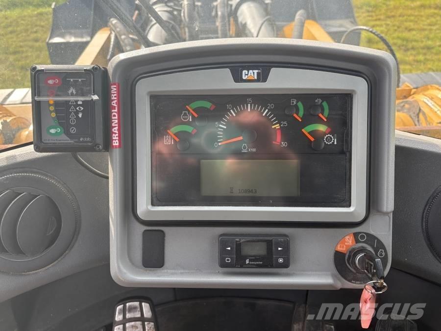 CAT 980M Kolové nakladače