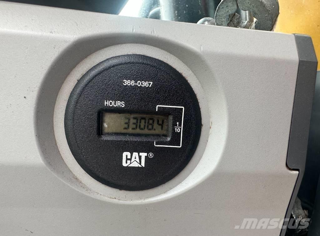 CAT 313 F L Pásová rýpadla