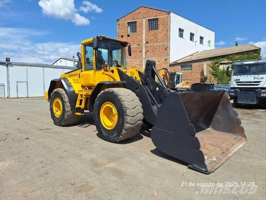 Volvo L 120 E Kolové nakladače