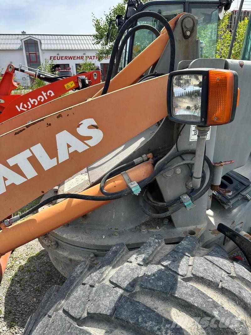 Atlas AR75S Kolové nakladače