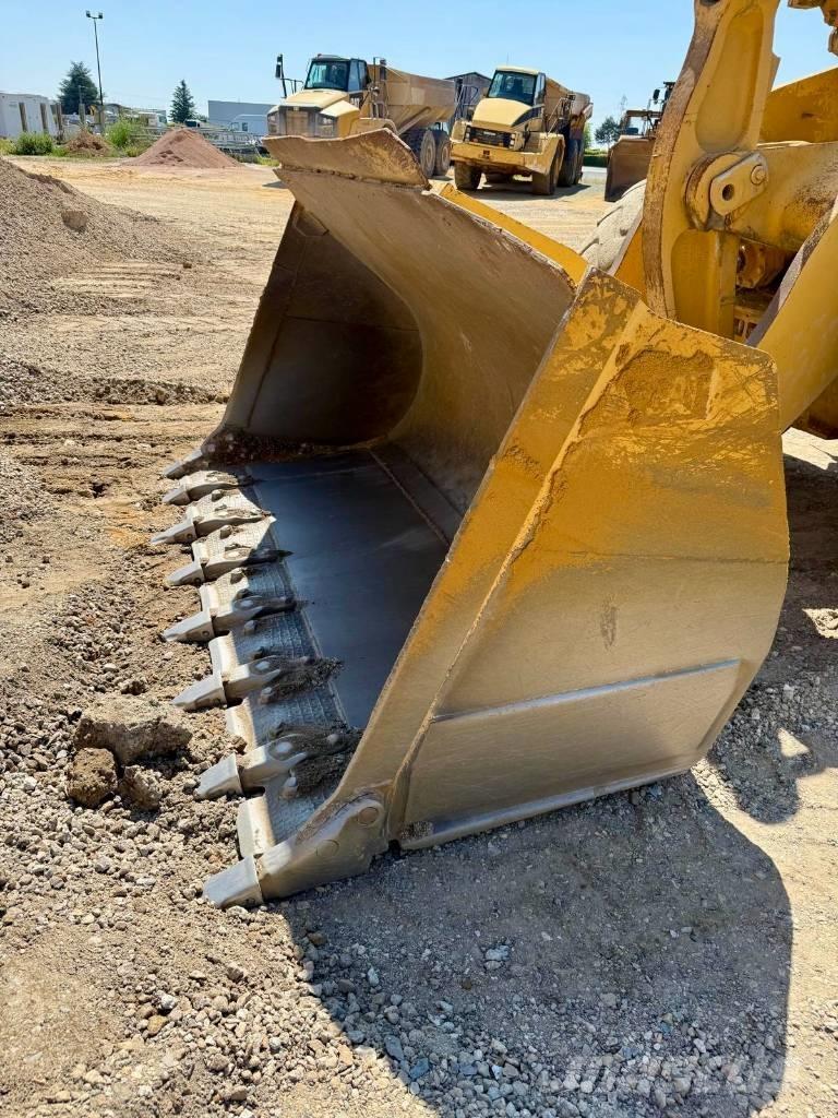 CAT 966 G Kolové nakladače