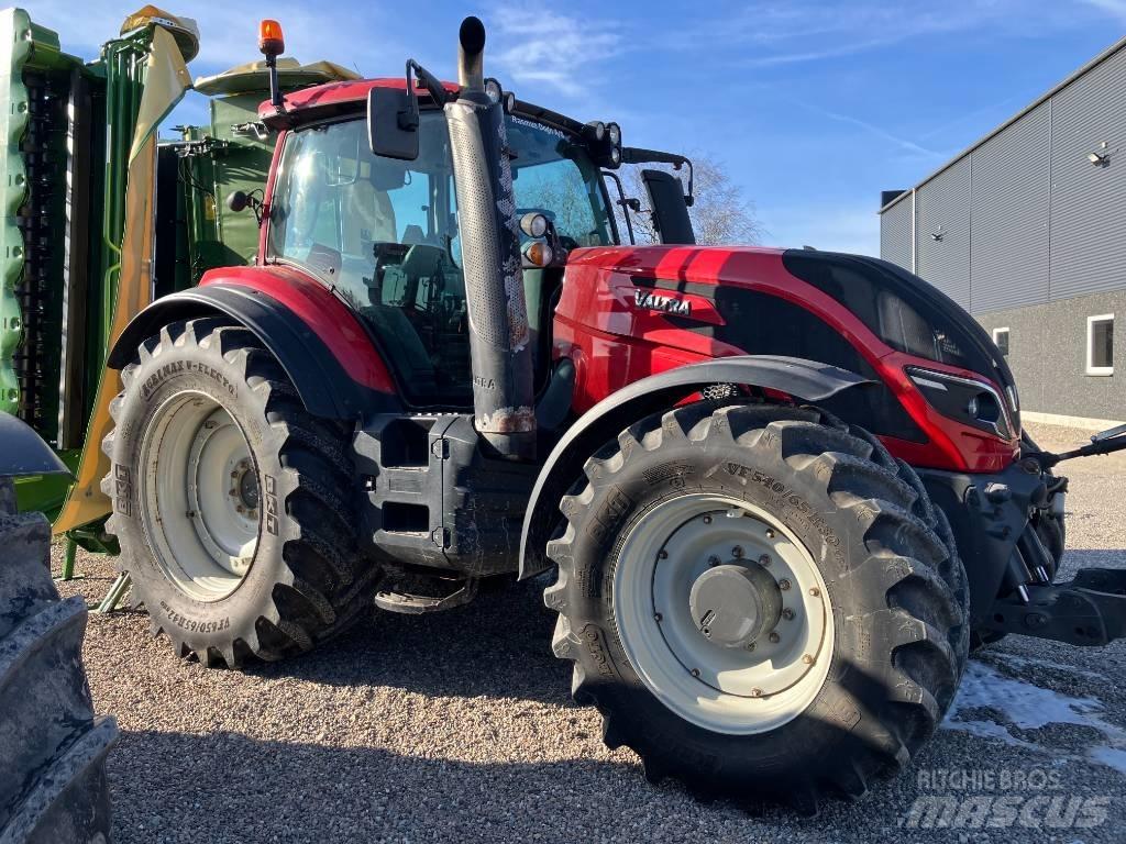 Valtra T234 V Traktory