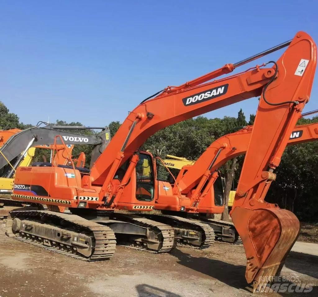 Doosan DH 220 Pásová rýpadla