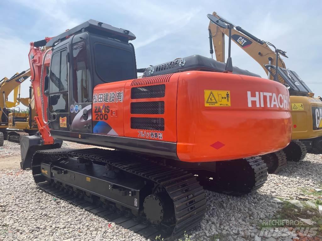 Hitachi ZX 200 Pásová rýpadla