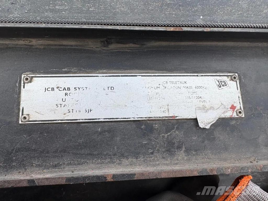 JCB TLT 35D TCR Teleskopické nakladače pro zemědělství