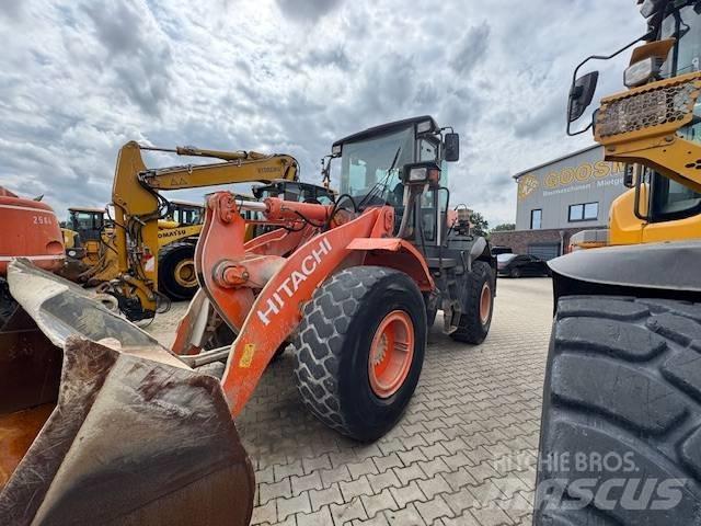 Hitachi ZW 180 Kolové nakladače