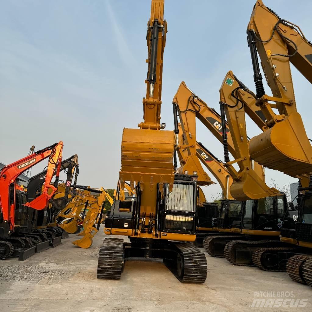 CAT 320D2 Midi rýpadla 7t - 12t