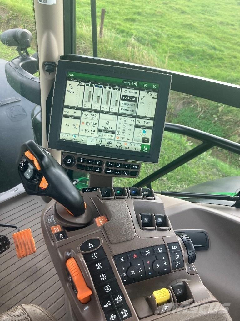 John Deere 6155 R Traktory