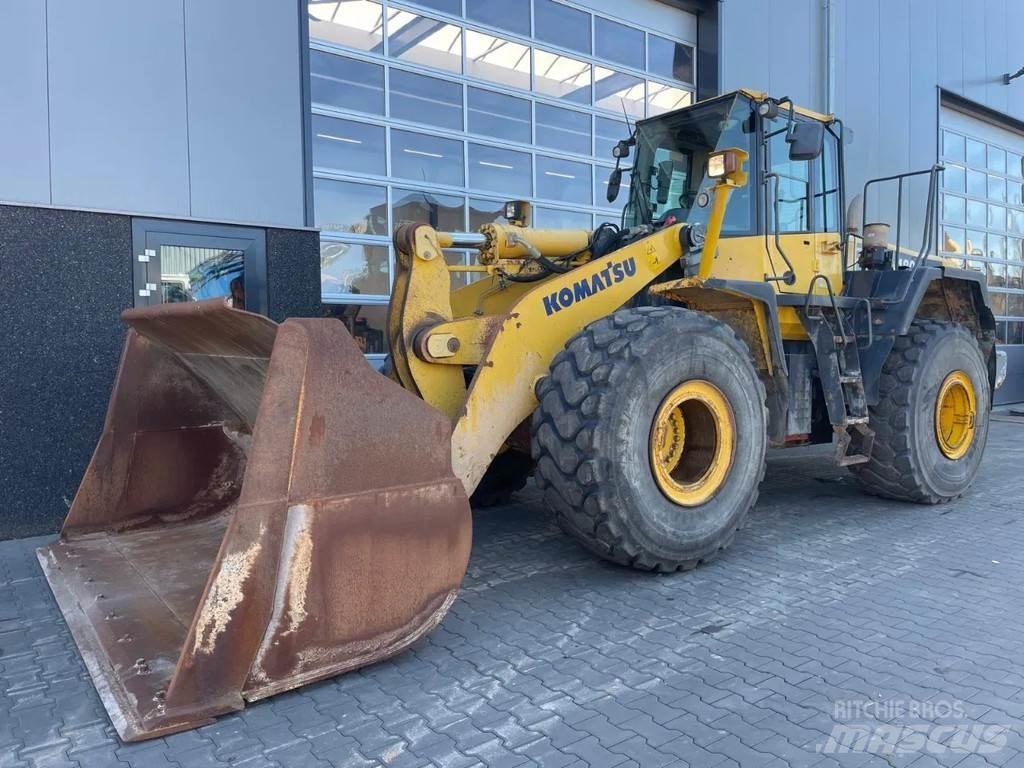 Komatsu WA480-6 Kolové nakladače