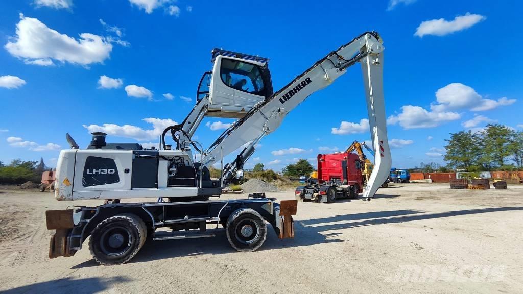 Liebherr LH 30 M Stroje pro manipulaci s odpadem