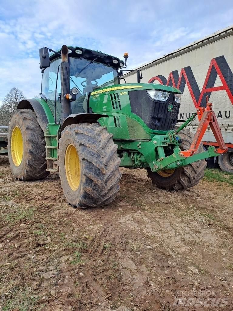 John Deere 6190R Traktory