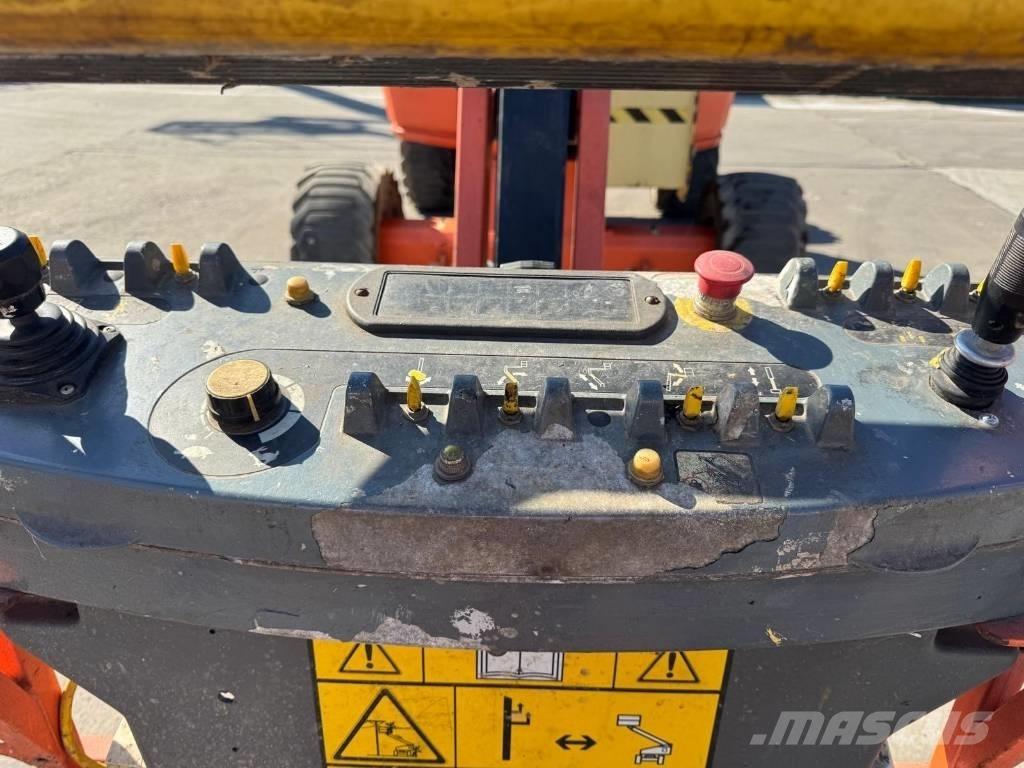 JLG 450 AJ Kloubové plošiny