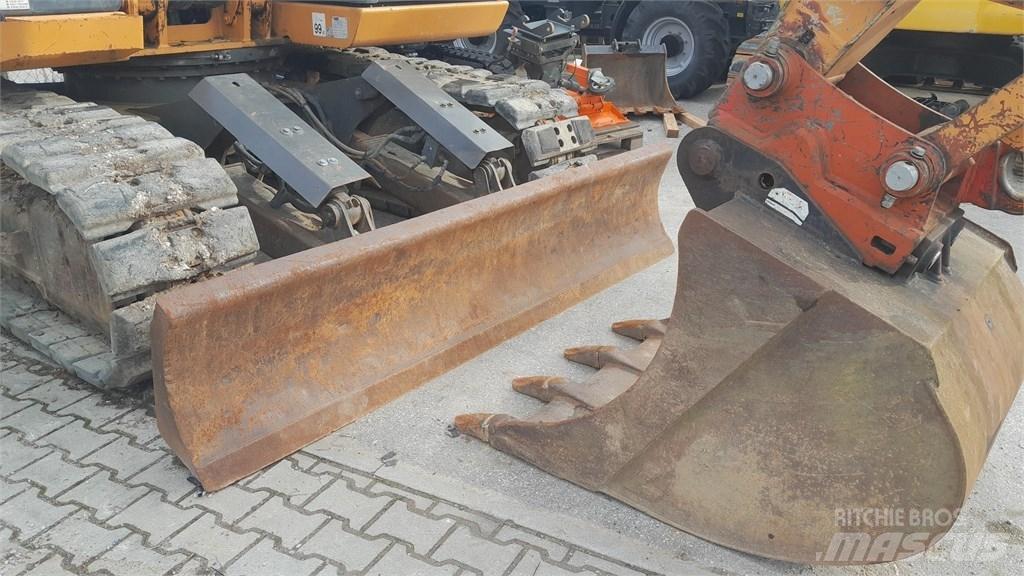 CASE CX 130 B Pásová rýpadla
