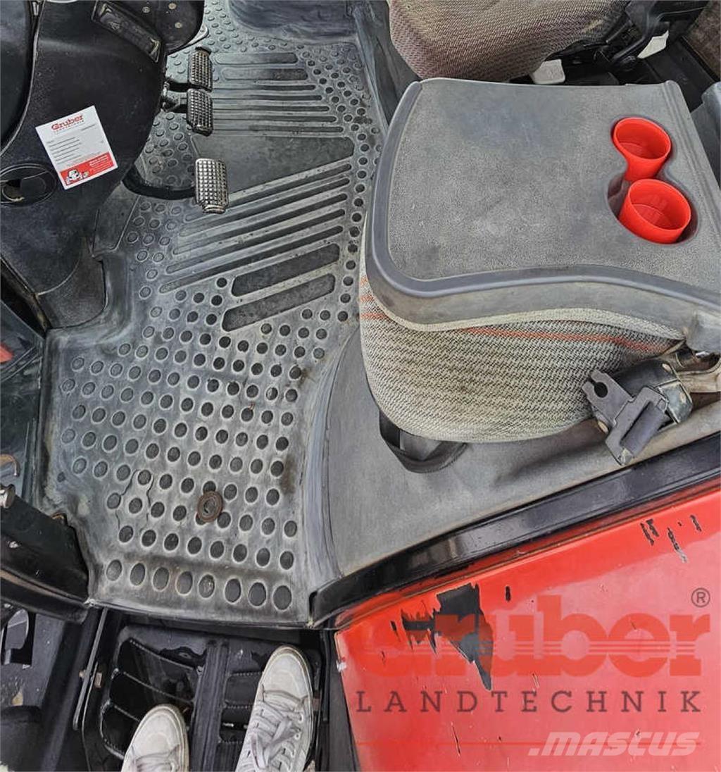 Steyr Profi 6140 Traktory