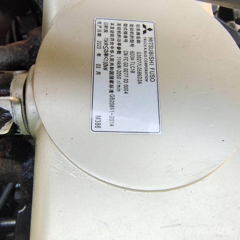 Doosan DX 225 LC Pásová rýpadla