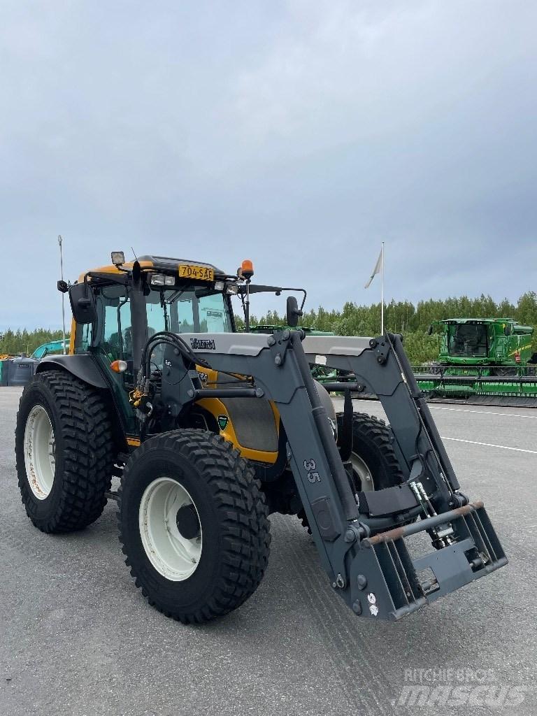 Valtra A95 Traktory