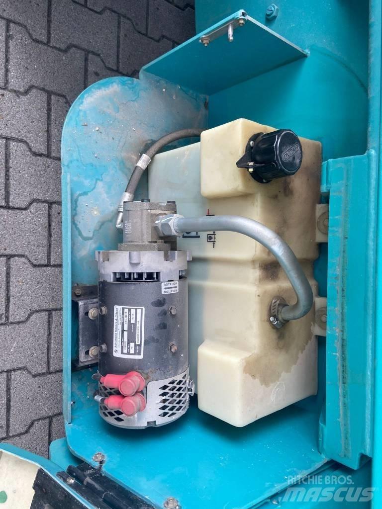 JLG M 3369 Nůžková zvedací plošina