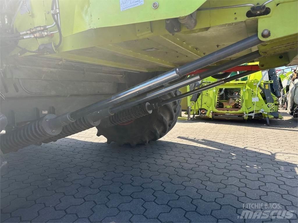 CLAAS Lexion 540 Sklízecí mlátičky