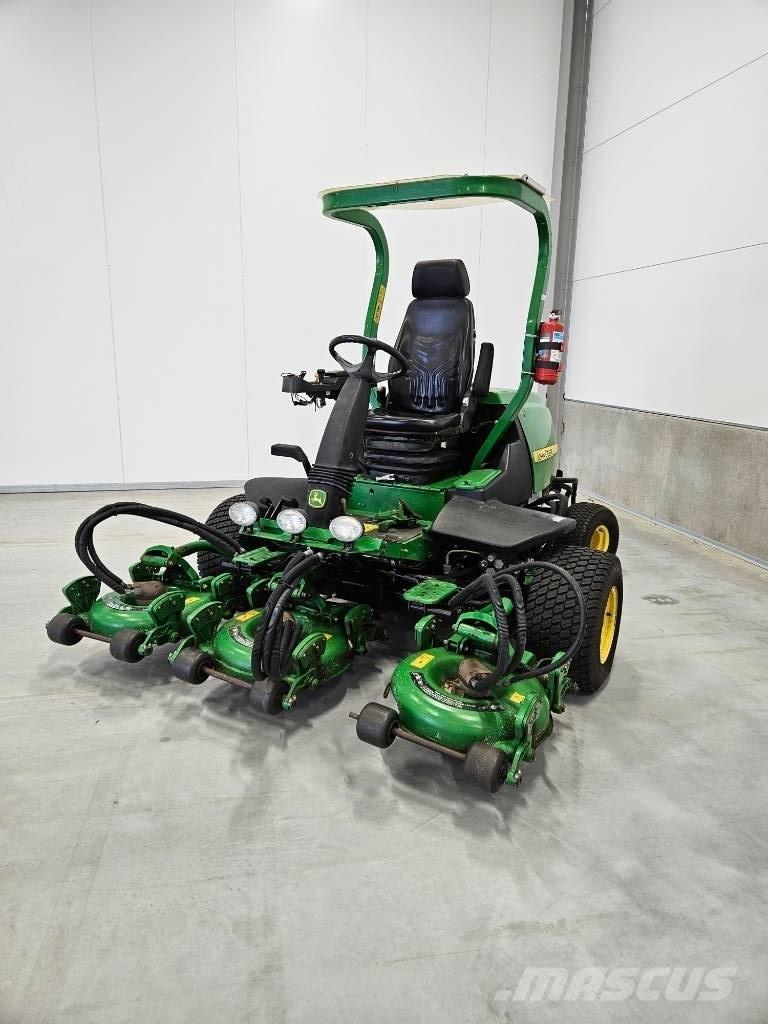 John Deere 8800 Samojízdné sekačky