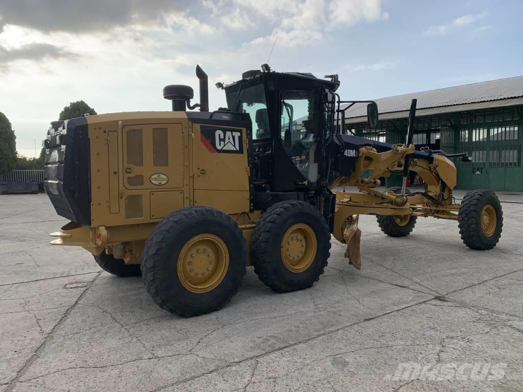 CAT 140 M 3 Grejdry
