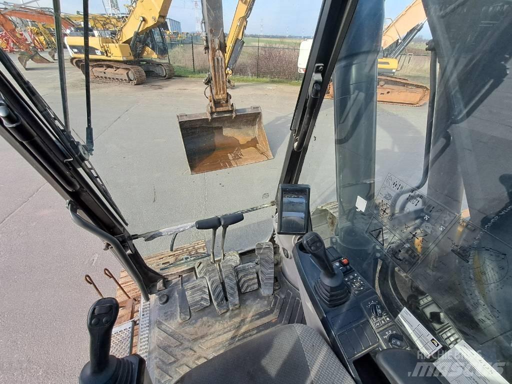 Volvo EC220EL Pásová rýpadla