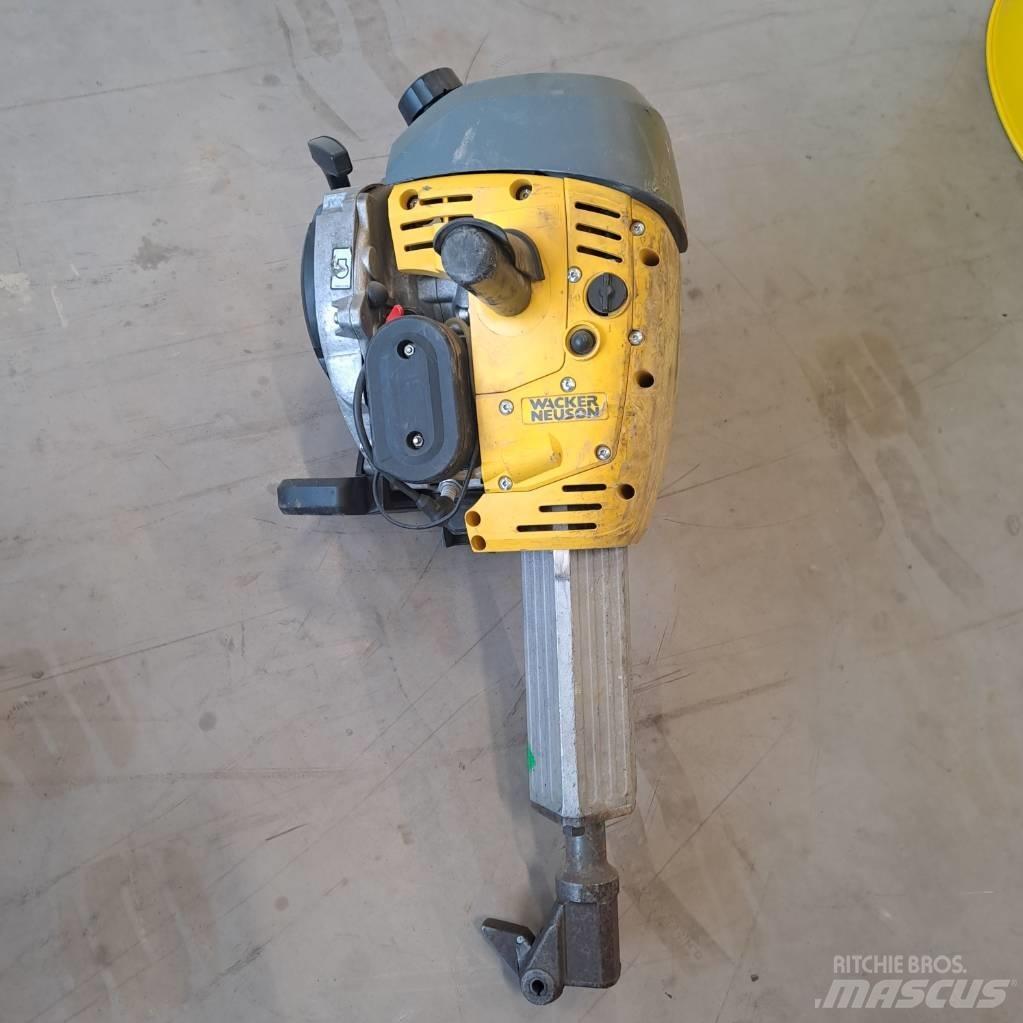 Wacker Neuson BH55 Vibrační pěchy