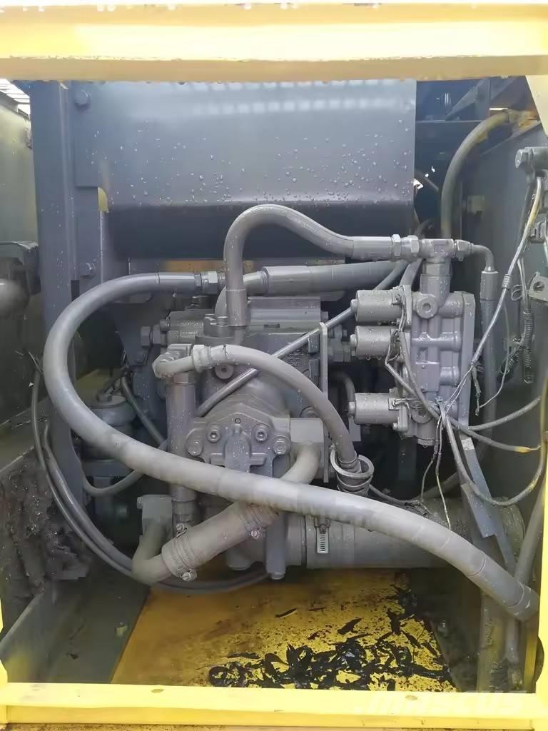 Komatsu PC 120 Pásová rýpadla