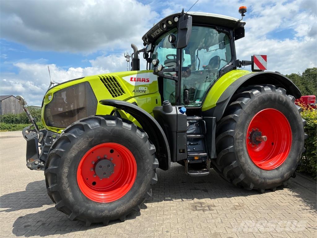 CLAAS Axion 810 CM Traktory