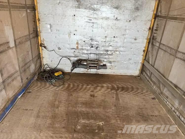 MAN 18-180 18-180 Nákladní vozy na přepravu automobilů