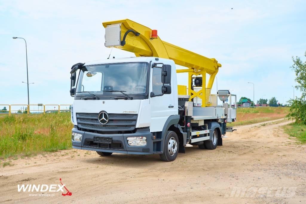Palfinger P 300 KS Autoplošiny