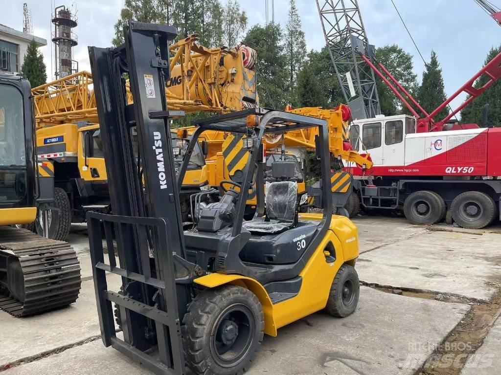Komatsu FD 30 T-16 Dieselové vozíky