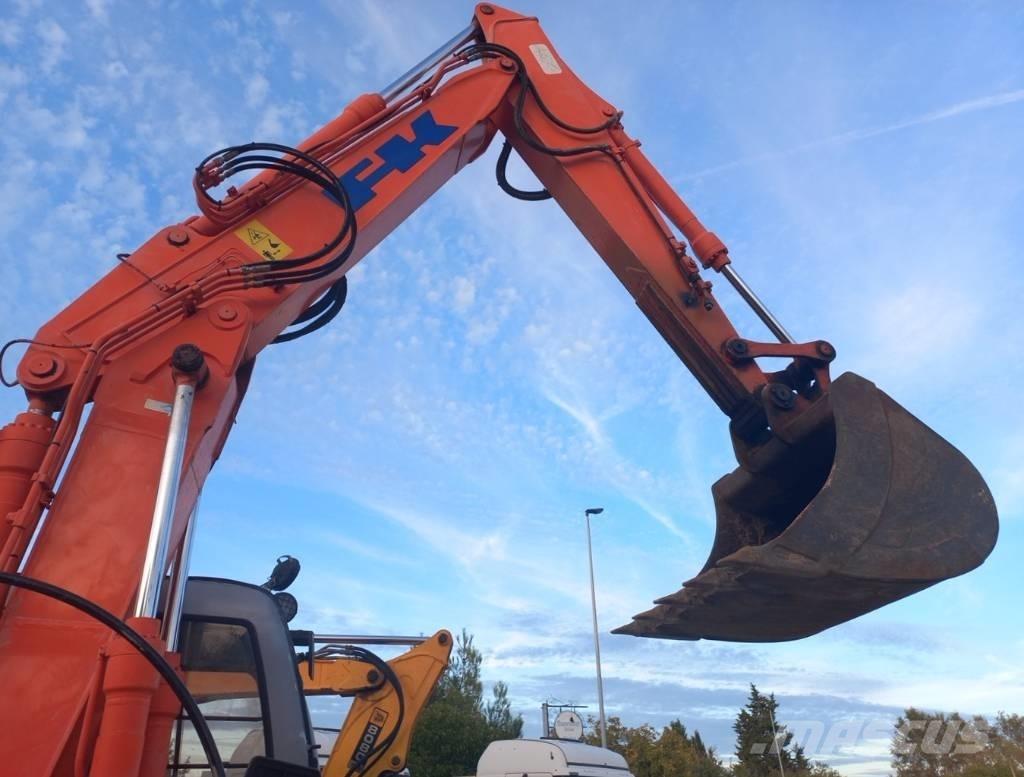 Fiat-Kobelco EX135 Pásová rýpadla