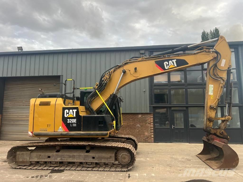 Komatsu PC 210-11 Pásová rýpadla