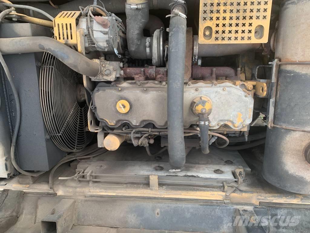 CAT M 325 C L MH Stroje pro manipulaci s odpadem