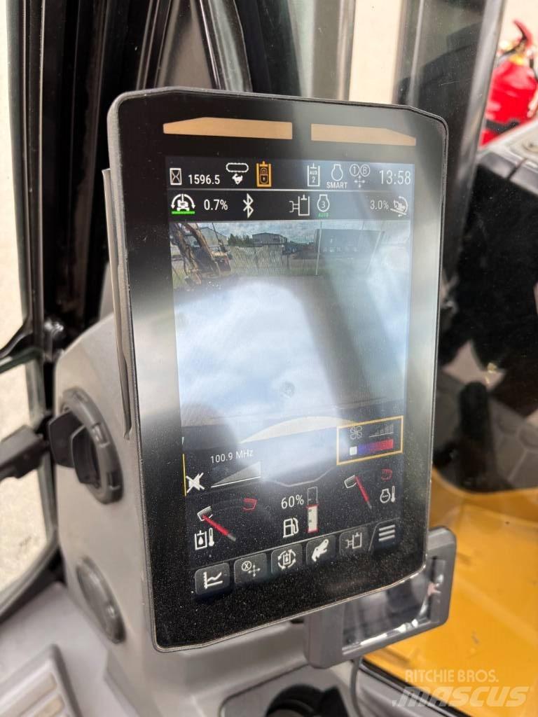 CAT 310 Pásová rýpadla