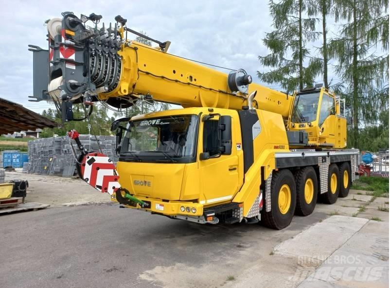 Grove kmk 4090 Univerzální terénní jeřáby