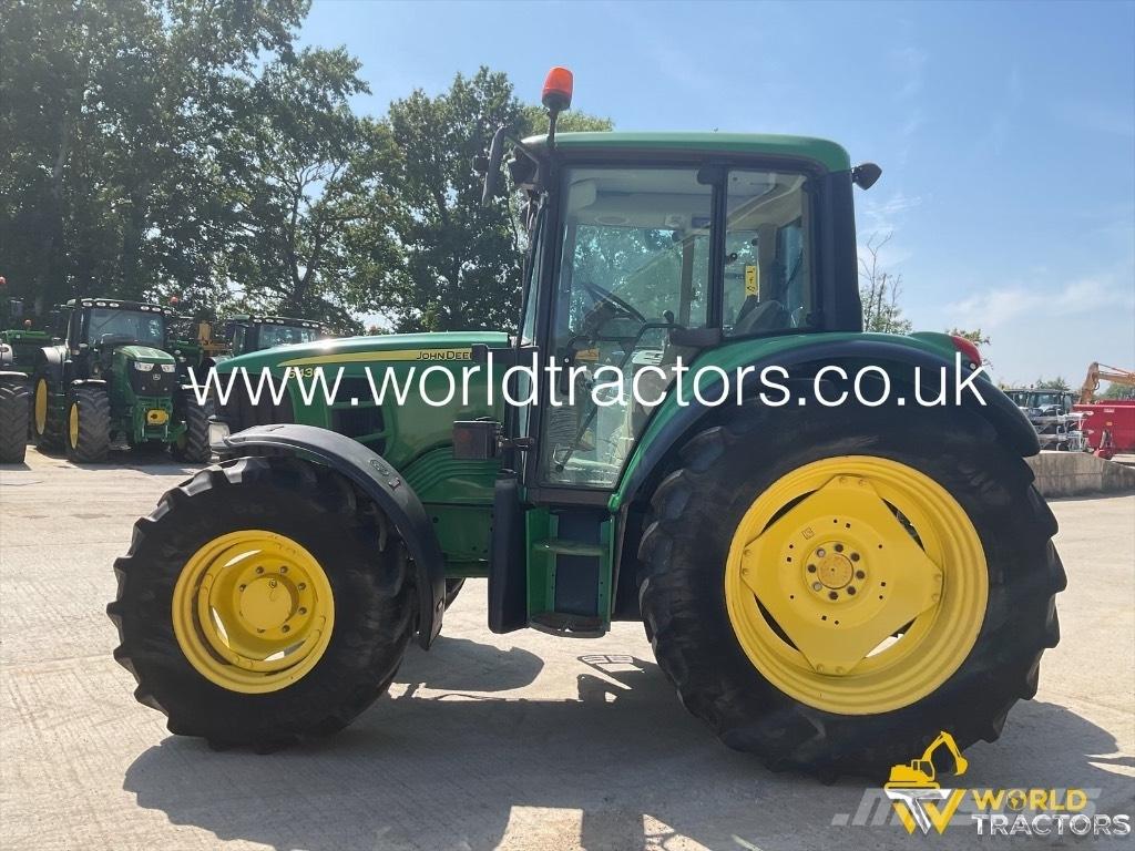 John Deere 6430 Traktory