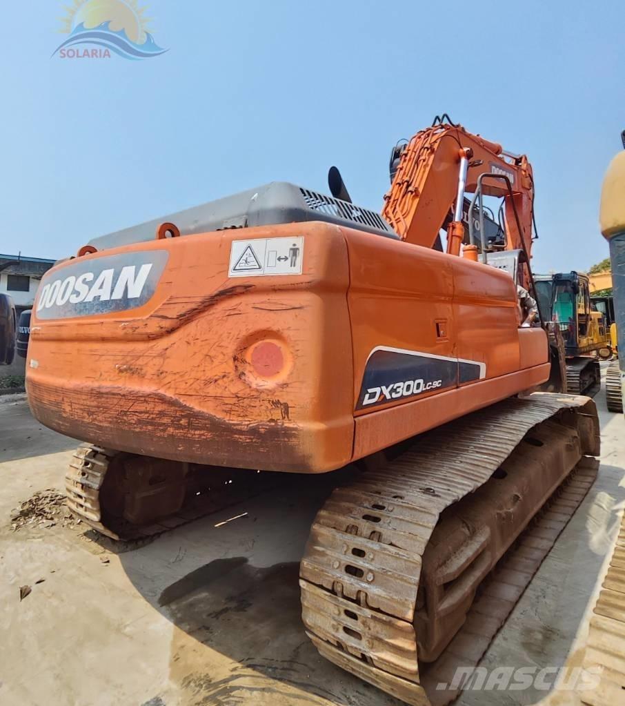 Doosan DX 300 LC Pásová rýpadla