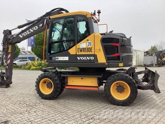 Volvo EWR 130 E Kolová rýpadla