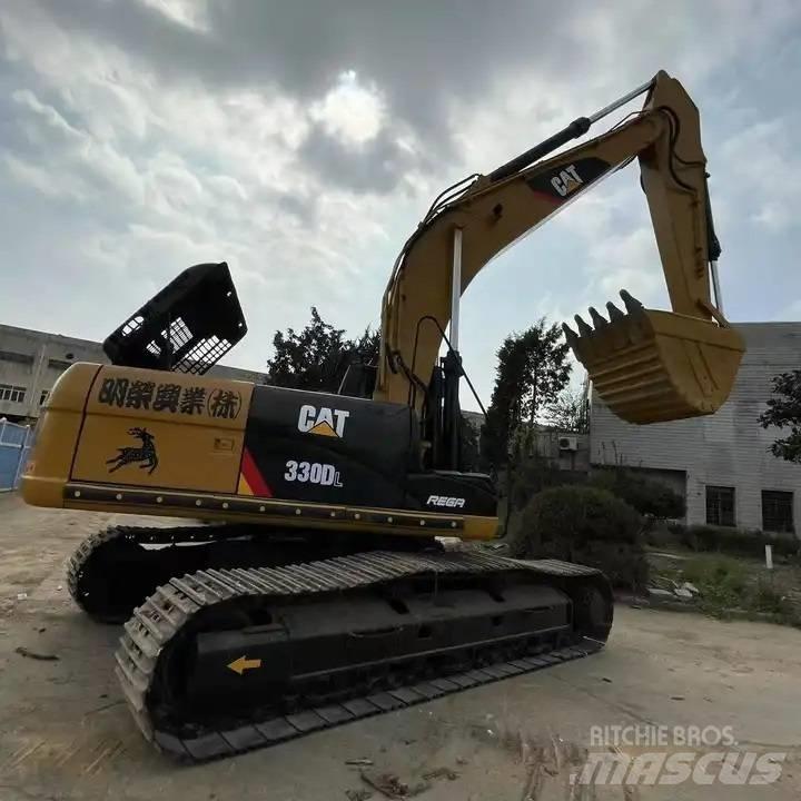 CAT 330D2 Pásová rýpadla