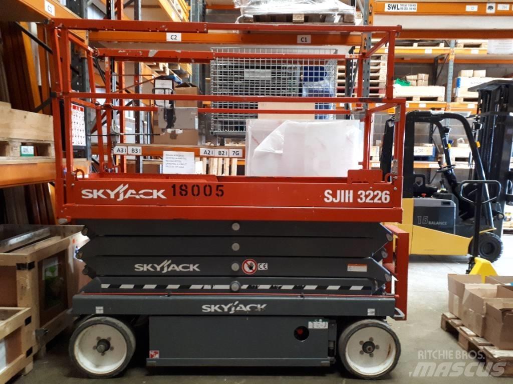 SkyJack SJ 3226 Nůžková zvedací plošina