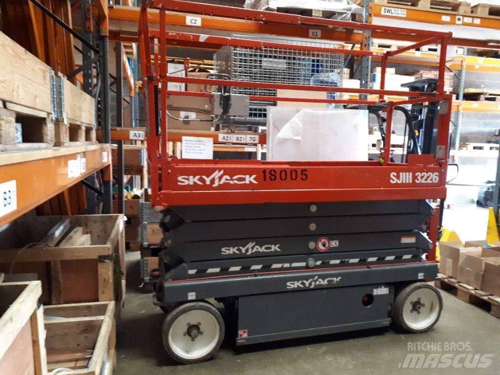 SkyJack SJ 3226 Nůžková zvedací plošina