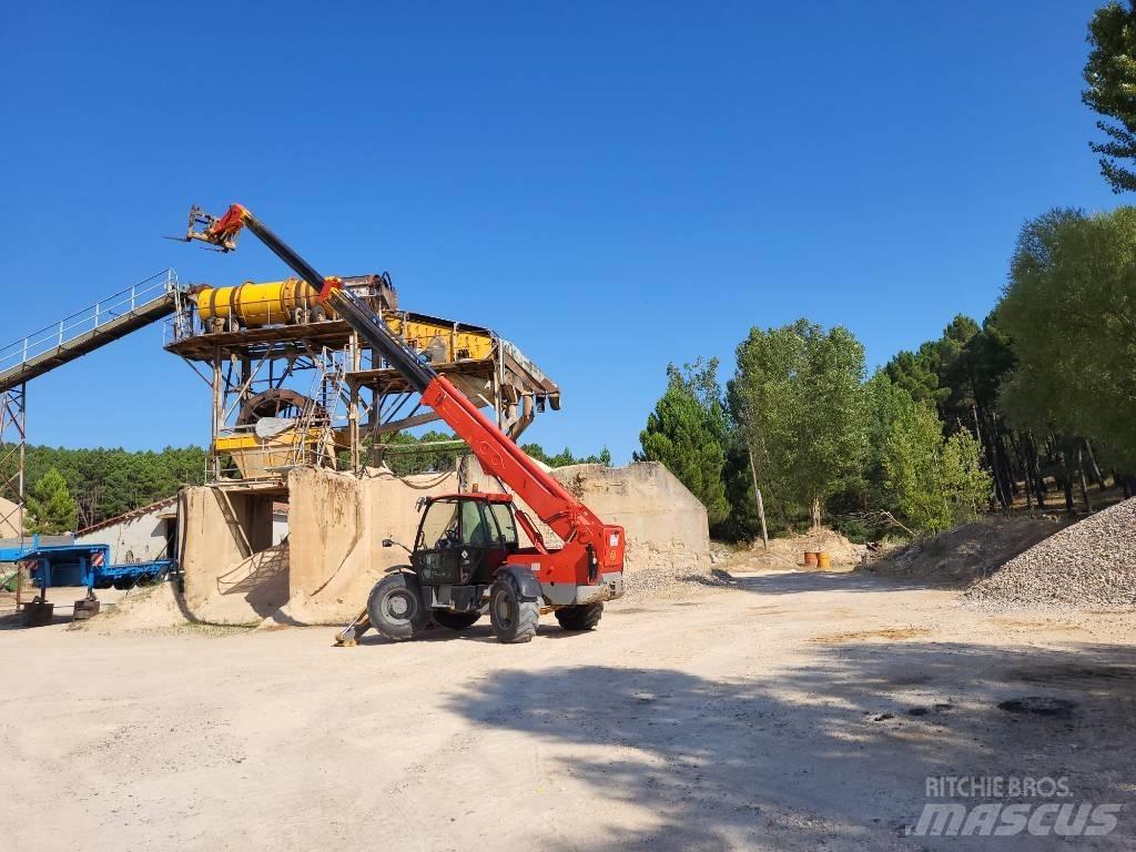 JCB 535-140 535-140 Teleskopické manipulátory